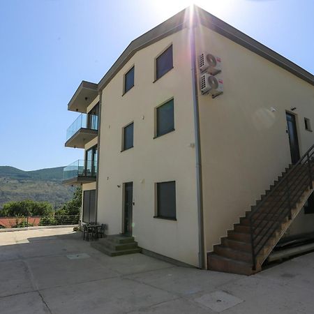 Magnolija Apartmani Игало Экстерьер фото