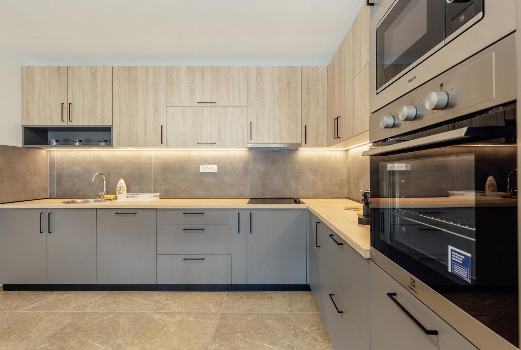 Magnolija Apartmani Игало Экстерьер фото