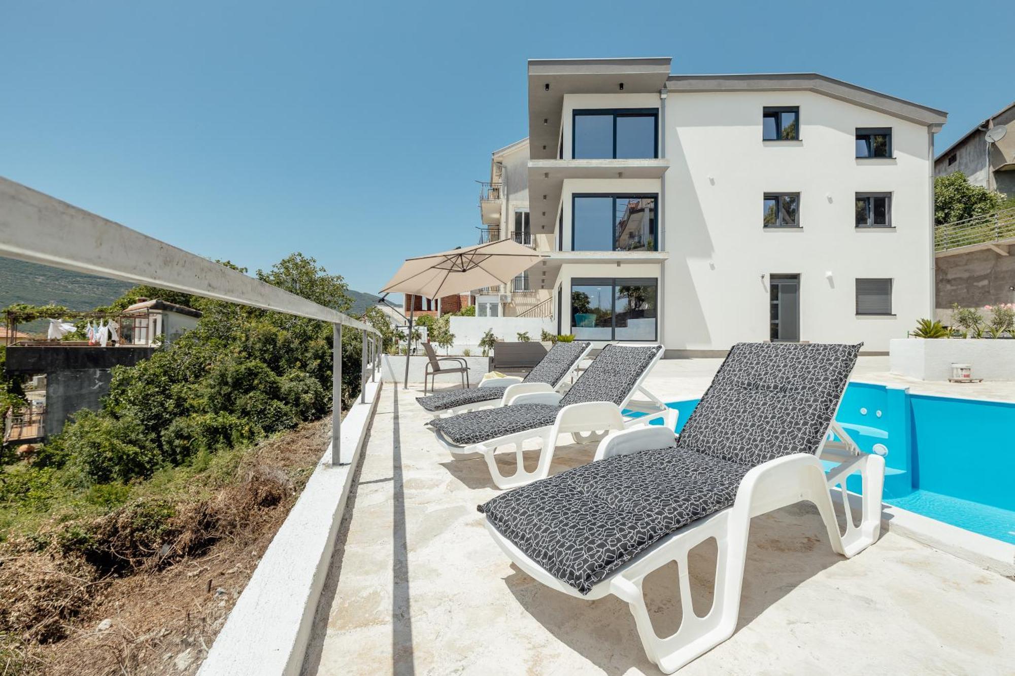 Magnolija Apartmani Игало Экстерьер фото