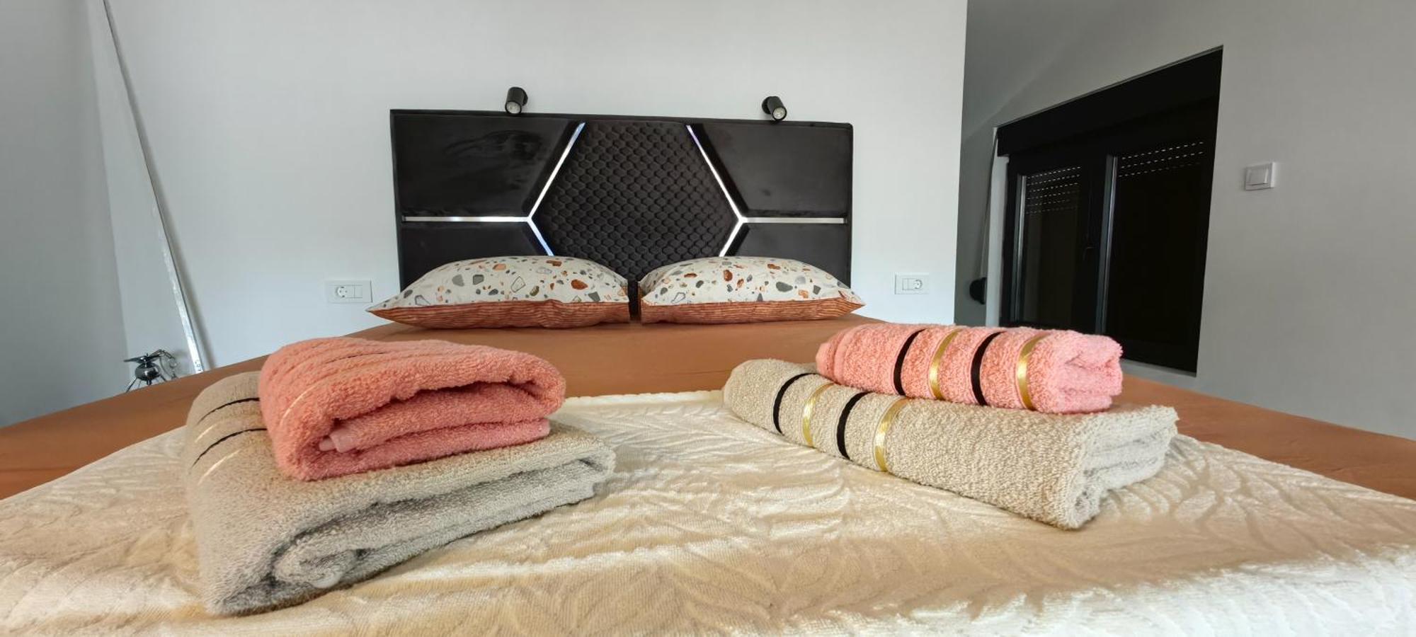 Magnolija Apartmani Игало Экстерьер фото